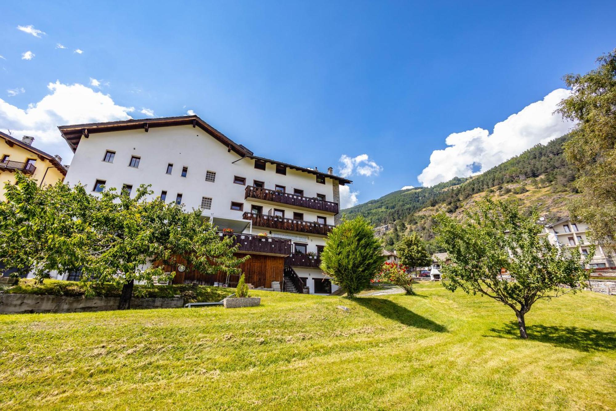 Hotel, Bar & Bistrot Saint Nicolas Gran Paradiso Luaran gambar