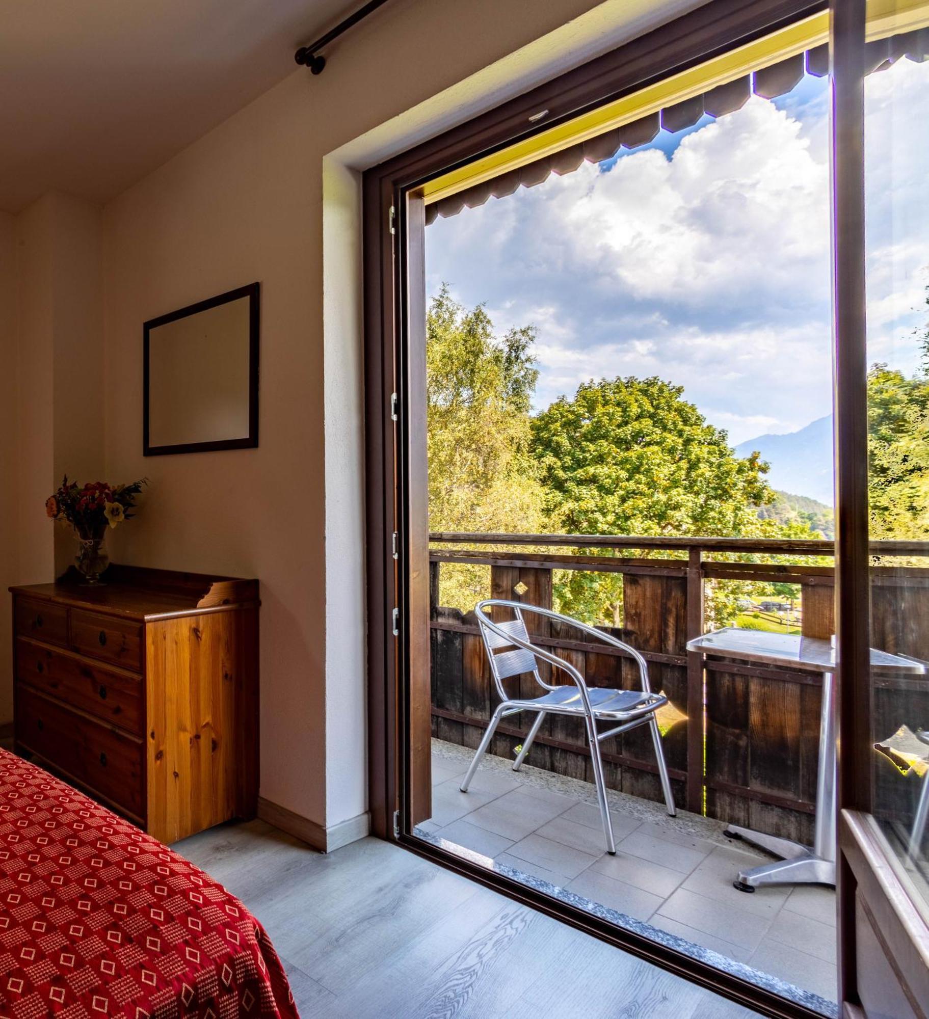 Hotel, Bar & Bistrot Saint Nicolas Gran Paradiso Luaran gambar